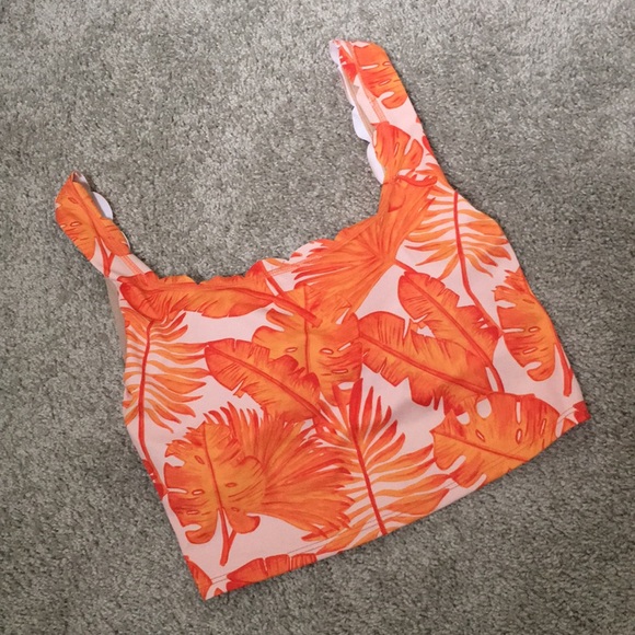 kortni jeane scalloped top